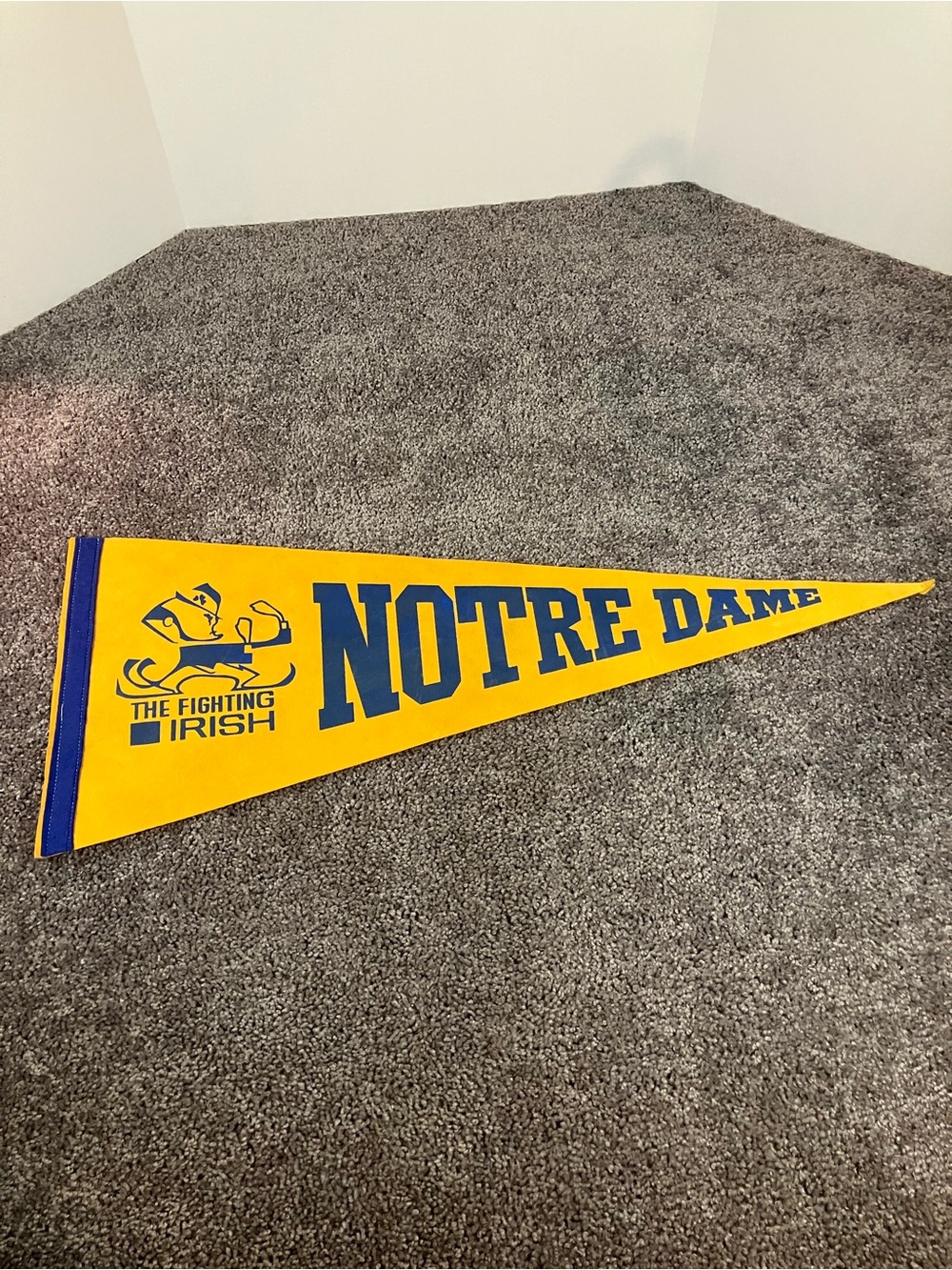 Vintage Notre Dame Fighting Irish Yellow NCAA Football Felt Pennant 12”x 30”